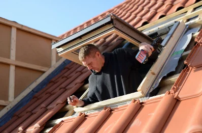 Pose de fenêtres de toit Velux à Saussines